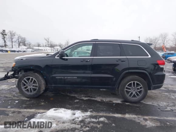 ✅ 2019 Jeep Grand Cherokee Laredo E • VIN: 1C4RJFAGXKC834233 • Lot: 41392437. Wystawiony na IAAI z przebiegiem 81 005 mil. Bezpłatny archiwum sprzedaży aukcyjnych z USA i szczegółowy raport historii pojazdu na DreamBid. Zdjęcie 15.