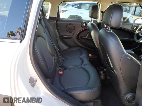 ✅ 2015 MINI Countryman S • VIN: WMWZC3C51FWT01502 • Lot: 86672385. Wystawiony na Copart z przebiegiem 109 733 mil. Bezpłatny archiwum sprzedaży aukcyjnych z USA i szczegółowy raport historii pojazdu na DreamBid. Zdjęcie 10.