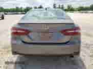 2022 Toyota Camry XLE z VIN 4T1F11AK6NU065671, wystawiony jako Copart lot #60124035 z przebiegiem 87 295 mil mil oraz Szkoda całkowita • Salvage title. Historia ofert i sprzedaży dostępna na DreamBid. Obrazek 6.