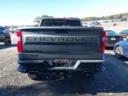 ✅ 2021 Chevrolet Silverado 1500 LT Trail Boss • VIN: 1GCPYFEL4MZ260285 • Lot: 43559454. Wystawiony na IAAI z przebiegiem 89 699 mil. Bezpłatny archiwum sprzedaży aukcyjnych z USA i szczegółowy raport historii pojazdu na DreamBid. Zdjęcie 17.