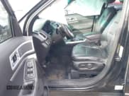 ✅ 2015 Ford Explorer XLT • VIN: 1FM5K7D82FGA99280 • Lot: 41208868. Wystawiony na IAAI z przebiegiem 141 926 mil. Bezpłatny archiwum sprzedaży aukcyjnych z USA i szczegółowy raport historii pojazdu na DreamBid. Zdjęcie 5.