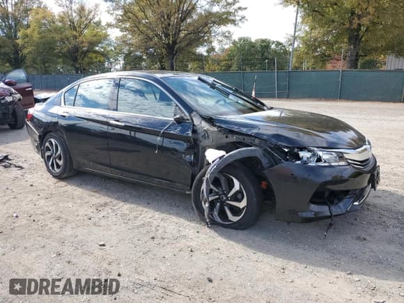 ✅ 2017 Honda Accord EX-L • VIN: 1HGCR3F87HA034736 • Lot: 86787635. Listed on Copart with 145,635 mi. Free auction sales archive from the USA and detailed vehicle history report at DreamBid. Image 4.