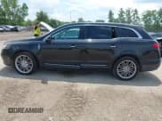 ✅ 2015 Lincoln MKT EcoBoost • VIN: 2LMHJ5AT3FBL03027 • Лот: 42634367. Опубликован ранее на IAAI с пробегом 116 477 миль. Бесплатный доступ к архиву аукционных продаж из США и подробный отчёт об истории автомобиля на DreamBid. Изображение 14.