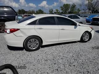 ✅ 2011 Hyundai Sonata GLS • VIN: 5NPEB4AC9BH245742 • Lot: 58473265. Listed on Copart with 155,949 mi. Free auction sales archive from the USA and detailed vehicle history report at DreamBid. Image 3.