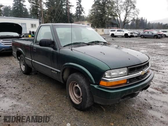 2002 Chevrolet S-10 LS with VIN 1GCCS14WX28227485, listed as a Copart auction lot 87119554 with 125,873 mi miles and Clean title. Bid and sale history available at DreamBid. Image 4.