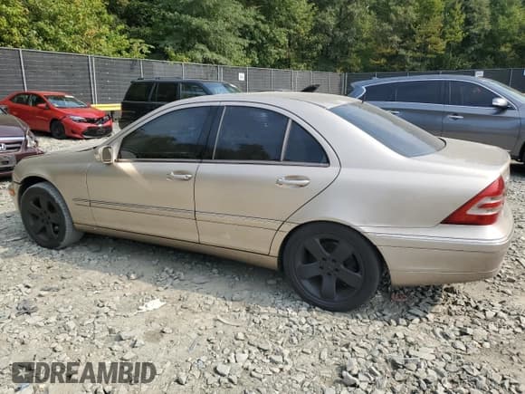 ✅ 2003 Mercedes-Benz C 320 • VIN: WDBRF64J53F314061 • Lot: 65704144. Listed on Copart with 210,883 mi. Free auction sales archive from the USA and detailed vehicle history report at DreamBid. Image 2.