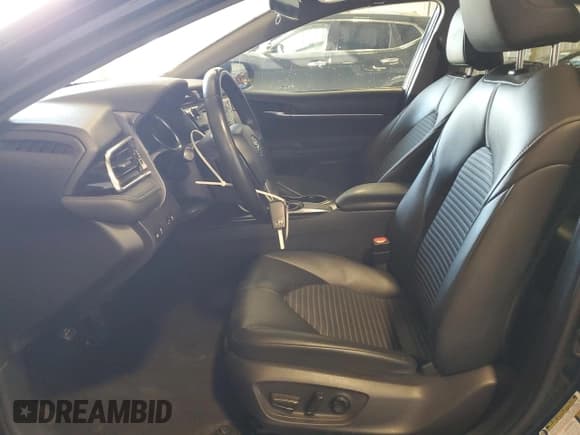 ✅ 2018 Toyota Camry SE • VIN: 4T1B11HK0JU119030 • Lot: 93021575. Listed on Copart with 79,203 mi. Free auction sales archive from the USA and detailed vehicle history report at DreamBid. Image 7.