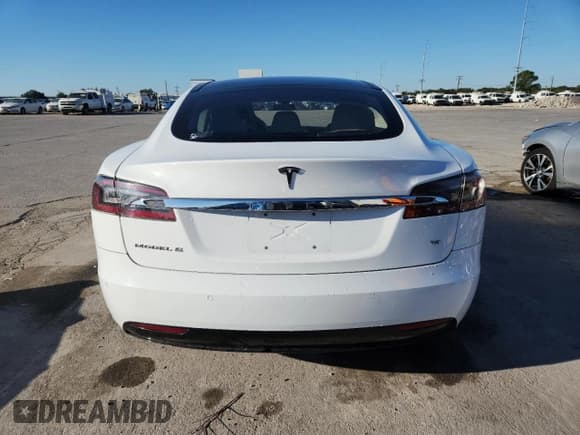 ✅ 2016 Tesla Model S 70 • VIN: 5YJSA1E10GF156032 • Лот: 87052425. Опубликован ранее на Copart с пробегом 189 391 миль. Бесплатный доступ к архиву аукционных продаж из США и подробный отчёт об истории автомобиля на DreamBid. Изображение 6.