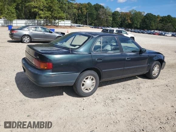 ✅ 1995 Toyota Camry LE • VIN: 4T1SK12E9SU502711 • Lot: 85540835. Wystawiony na Copart z przebiegiem 353 611 mil. Bezpłatny archiwum sprzedaży aukcyjnych z USA i szczegółowy raport historii pojazdu na DreamBid. Zdjęcie 3.