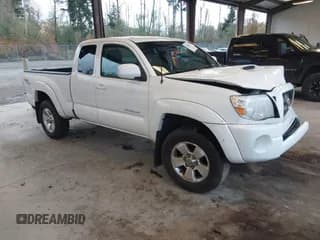 ✅ 2007 Toyota Tacoma PreRunner • VIN: 5TETU62N17Z449047 • Lot: 43546558. Wystawiony na IAAI z przebiegiem 248 753 mil. Bezpłatny archiwum sprzedaży aukcyjnych z USA i szczegółowy raport historii pojazdu na DreamBid. Zdjęcie 1.