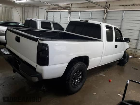 2000 Chevrolet Silverado 1500 LT с VIN 1GCEK19T9YE427856, выставлен на аукционе Copart как лот 56913105 с пробегом Не указан миль и Списание • Salvage title. История ставок и продаж доступна на DreamBid. Изображение 3.