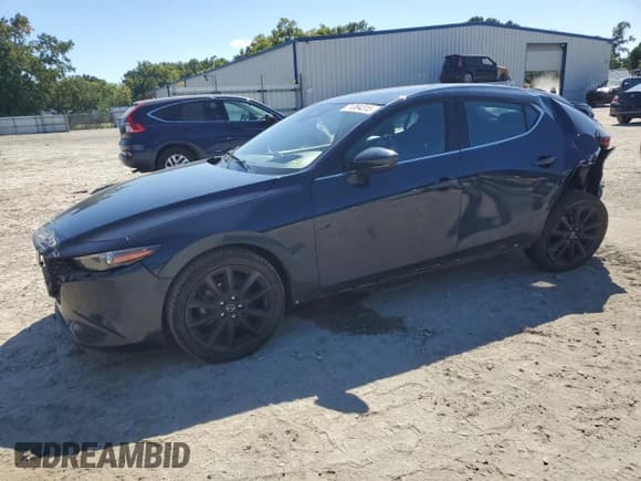 ✅ 2020 Mazda 3 Premium • VIN: JM1BPANM3L1172608 • Lot: 71394315. Listed on Copart with 71,231 mi. Free auction sales archive from the USA and detailed vehicle history report at DreamBid. Image 1.