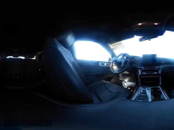 ✅ 2022 Ford Explorer ST • VIN: 1FM5K8GC7NGB56366 • Lot: 43374875. Wystawiony na IAAI z przebiegiem 40 511 mil. Bezpłatny archiwum sprzedaży aukcyjnych z USA i szczegółowy raport historii pojazdu na DreamBid. Zdjęcie 18.