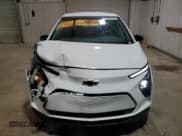 ✅ 2023 Chevrolet Bolt EV 1LT • VIN: 1G1FW6S04P4149807 • Lot: 55454894. Wystawiony na Copart z przebiegiem 37 045 mil. Bezpłatny archiwum sprzedaży aukcyjnych z USA i szczegółowy raport historii pojazdu na DreamBid. Zdjęcie 5.