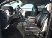 ✅ 2024 Ford Expedition XLT • VIN: 1FMJU1J85REA21358 • Lot: 91669045. Wystawiony na Copart z przebiegiem 48 647 mil. Bezpłatny archiwum sprzedaży aukcyjnych z USA i szczegółowy raport historii pojazdu na DreamBid. Zdjęcie 7.