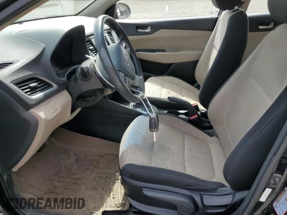 ✅ 2018 Hyundai Accent SE • VIN: 3KPC24A37JE033710 • Lot: 52130895. Wystawiony na Copart z przebiegiem 156 921 mil. Bezpłatny archiwum sprzedaży aukcyjnych z USA i szczegółowy raport historii pojazdu na DreamBid. Zdjęcie 7.