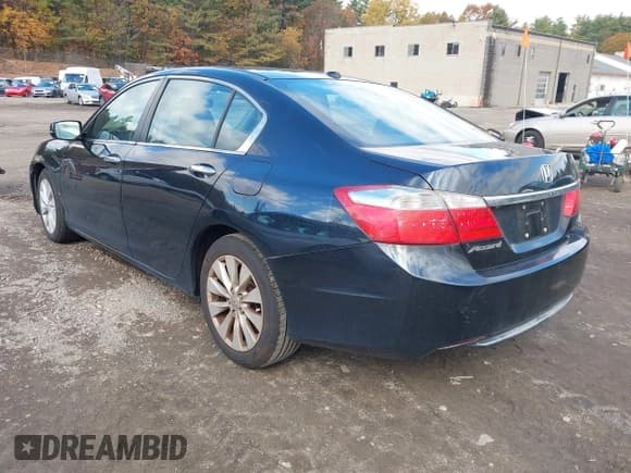 ✅ 2014 Honda Accord EX-L • VIN: 1HGCR2F88EA131563 • Lot: 43489941. Wystawiony na IAAI z przebiegiem 114 841 mil. Bezpłatny archiwum sprzedaży aukcyjnych z USA i szczegółowy raport historii pojazdu na DreamBid. Zdjęcie 3.