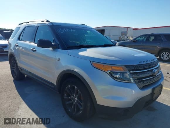 ✅ 2015 Ford Explorer • VIN: 1FM5K7B85FGC23982 • Lot: 42154220. Listed on IAAI with 211,883 mi. Free auction sales archive from the USA and detailed vehicle history report at DreamBid. Image 1.