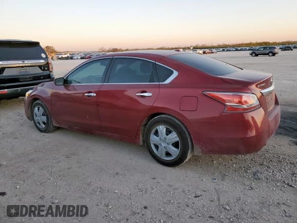 ✅ 2015 Nissan Altima 2.5 • VIN: 1N4AL3AP7FN888918 • Lot: 92265295. Wystawiony na Copart z przebiegiem 169 653 mil. Bezpłatny archiwum sprzedaży aukcyjnych z USA i szczegółowy raport historii pojazdu na DreamBid. Zdjęcie 2.