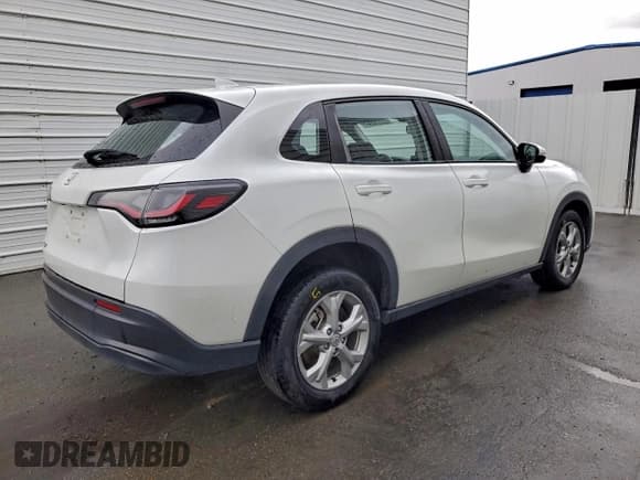 ✅ 2023 Honda HR-V LX • VIN: 3CZRZ2H35PM741706 • Лот: 94093335. Опубликован ранее на Copart с пробегом 83 458 миль. Бесплатный доступ к архиву аукционных продаж из США и подробный отчёт об истории автомобиля на DreamBid. Изображение 3.