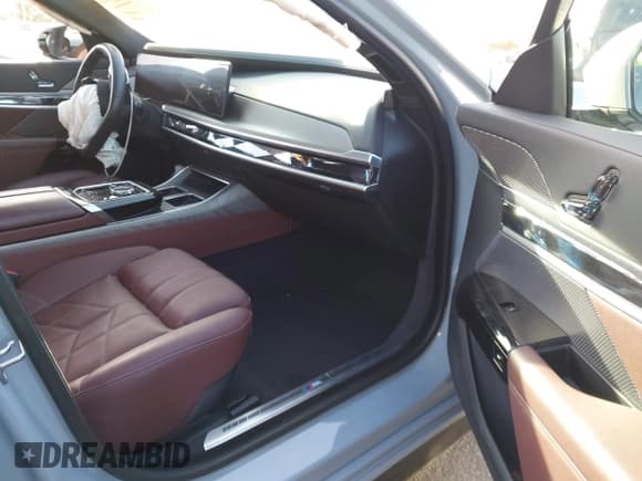 ✅ 2023 BMW 7 Series 760i xDrive • VIN: WBA33EJ05PCN09605 • Lot: 40788911. Listed on IAAI with 22,796 mi. Free auction sales archive from the USA and detailed vehicle history report at DreamBid. Image 5.