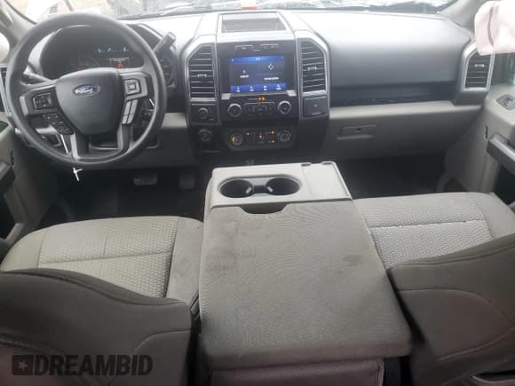 ✅ 2019 Ford F-150 Lariat • VIN: 1FTEW1EP5KFC33940 • Lot: 85819745. Wystawiony na Copart z przebiegiem 104 625 mil. Bezpłatny archiwum sprzedaży aukcyjnych z USA i szczegółowy raport historii pojazdu na DreamBid. Zdjęcie 8.