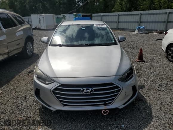 ✅ 2017 Hyundai Elantra SE • VIN: 5NPD74LF1HH084042 • Лот: 80365015. Опубликован ранее на Copart с пробегом 83 149 миль. Бесплатный доступ к архиву аукционных продаж из США и подробный отчёт об истории автомобиля на DreamBid. Изображение 5.