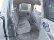 ✅ 2000 Dodge Dakota Sport • VIN: 1B7GG2AN7YS624989 • Lot: 40820872. Wystawiony na IAAI z przebiegiem Nie podano. Bezpłatny archiwum sprzedaży aukcyjnych z USA i szczegółowy raport historii pojazdu na DreamBid. Zdjęcie 8.