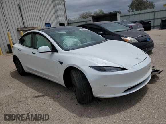 ✅ 2024 Tesla Model 3 • VIN: 5YJ3E1EA9RF815933 • Lot: 55842245. Wystawiony na Copart z przebiegiem 9 147 mil. Bezpłatny archiwum sprzedaży aukcyjnych z USA i szczegółowy raport historii pojazdu na DreamBid. Zdjęcie 4.