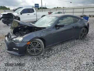 ✅ 2013 Subaru BRZ Premium • VIN: JF1ZCAB16D1603017 • Lot: 63002075. Wystawiony na Copart z przebiegiem 84 909 mil. Bezpłatny archiwum sprzedaży aukcyjnych z USA i szczegółowy raport historii pojazdu na DreamBid. Zdjęcie 1.
