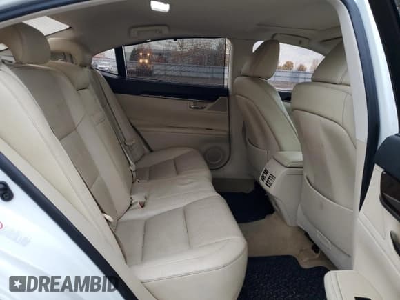 ✅ 2013 Lexus ES 300h • VIN: JTHBW1GG3D2002429 • Lot: 91072495. Listed on Copart with 295,189 mi. Free auction sales archive from the USA and detailed vehicle history report at DreamBid. Image 10.