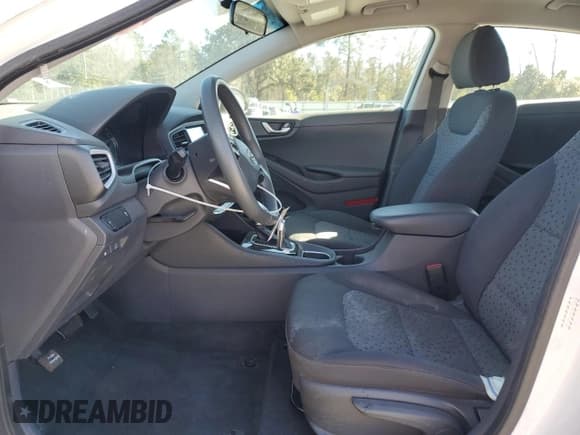 ✅ 2017 Hyundai Ioniq Blue • VIN: KMHC65LC9HU027938 • Lot: 48061475. Wystawiony na Copart z przebiegiem 87 612 mil. Bezpłatny archiwum sprzedaży aukcyjnych z USA i szczegółowy raport historii pojazdu na DreamBid. Zdjęcie 7.