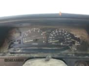 ✅ 1995 Toyota 4Runner • VIN: JT3RN37W7S0017812 • Lot: 49254325. Wystawiony na Copart z przebiegiem 180 906 mil. Bezpłatny archiwum sprzedaży aukcyjnych z USA i szczegółowy raport historii pojazdu na DreamBid. Zdjęcie 9.