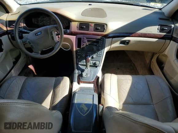 ✅ 2000 Volvo S80 • VIN: YV1TS90D6Y1116513 • Lot: 69638645. Wystawiony na Copart z przebiegiem 91 299 mil. Bezpłatny archiwum sprzedaży aukcyjnych z USA i szczegółowy raport historii pojazdu na DreamBid. Zdjęcie 8.