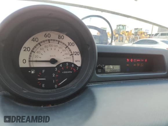 ✅ 2004 Scion xB • VIN: JTLKT334440157119 • Лот: 86328205. Опубликован ранее на Copart с пробегом 208 850 миль. Бесплатный доступ к архиву аукционных продаж из США и подробный отчёт об истории автомобиля на DreamBid. Изображение 9.