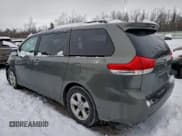 ✅ 2011 Toyota Sienna LE • VIN: 5TDKK3DC1BS103694 • Лот: 94879665. Опубликован ранее на Copart с пробегом 204 052 миль. Бесплатный доступ к архиву аукционных продаж из США и подробный отчёт об истории автомобиля на DreamBid. Изображение 2.