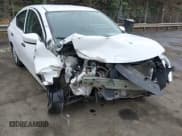 ✅ 2018 Nissan Versa S Plus • VIN: 3N1CN7AP5JL824781 • Lot: 41509771. Wystawiony na IAAI z przebiegiem 113 106 mil. Bezpłatny archiwum sprzedaży aukcyjnych z USA i szczegółowy raport historii pojazdu na DreamBid. Zdjęcie 6.