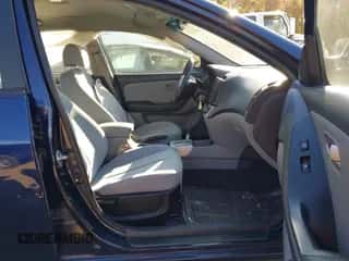 2009 Hyundai Elantra GLS with VIN KMHDU46DX9U642833, listed as a IAAI auction lot 43512289 with 183,098 mi miles and . Bid and sale history available at DreamBid. Image 5.