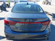 ✅ 2019 Kia Forte LXS • VIN: 3KPF24AD7KE049297 • Lot: 43487162. Listed on IAAI with 61,173 mi. Free auction sales archive from the USA and detailed vehicle history report at DreamBid. Image 16.