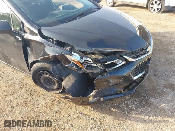 ✅ 2018 Chevrolet Cruze LS • VIN: 1G1BC5SM7J7184576 • Лот: 43436603. Опубликован ранее на IAAI с пробегом 121 971 миль. Бесплатный доступ к архиву аукционных продаж из США и подробный отчёт об истории автомобиля на DreamBid. Изображение 6.