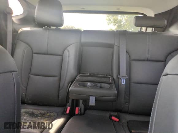 2019 Chevrolet Blazer z VIN 3GNKBDRS8KS680571, wystawiony jako Copart lot #74875614 z przebiegiem Nie podano mil oraz Nie do naprawy • Non repairable. Historia ofert i sprzedaży dostępna na DreamBid. Obrazek 10.