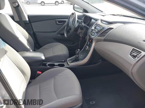 ✅ 2016 Hyundai Elantra SE • VIN: 5NPDH4AE0GH710010 • Lot: 41806023. Listed on IAAI with 117,697 mi. Free auction sales archive from the USA and detailed vehicle history report at DreamBid. Image 5.