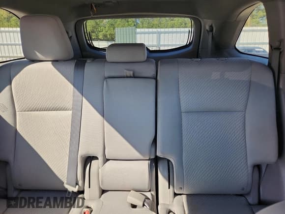 ✅ 2015 Toyota Highlander LE • VIN: 5TDZARFH9FS014040 • Lot: 90618885. Listed on Copart with 92,240 mi. Free auction sales archive from the USA and detailed vehicle history report at DreamBid. Image 10.