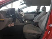 ✅ 2017 Hyundai Elantra SE • VIN: 5NPD74LF1HH195321 • Лот: 89558835. Опубликован ранее на Copart с пробегом 158 624 миль. Бесплатный доступ к архиву аукционных продаж из США и подробный отчёт об истории автомобиля на DreamBid. Изображение 7.