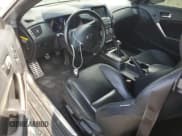 ✅ 2013 Hyundai Genesis Coupe Grand Touring • VIN: KMHHU6KJXDU108894 • Lot: 50418525. Wystawiony na Copart z przebiegiem 81 443 mil. Bezpłatny archiwum sprzedaży aukcyjnych z USA i szczegółowy raport historii pojazdu na DreamBid. Zdjęcie 8.