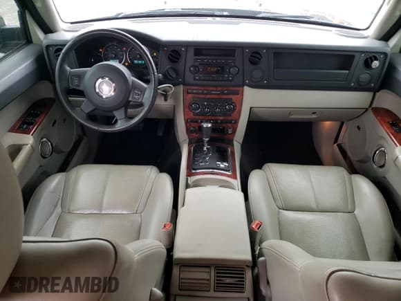 ✅ 2007 Jeep Commander Limited • VIN: 1J8HG58PX7C595809 • Lot: 71267194. Listed on Copart with 208,211 mi. Free auction sales archive from the USA and detailed vehicle history report at DreamBid. Image 8.