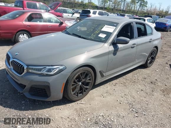 ✅ 2021 BMW 5 Series 540i xDrive • VIN: WBA73BJ03MWX30307 • Lot: 41891615. Listed on IAAI with 27,374 mi. Free auction sales archive from the USA and detailed vehicle history report at DreamBid. Image 2.