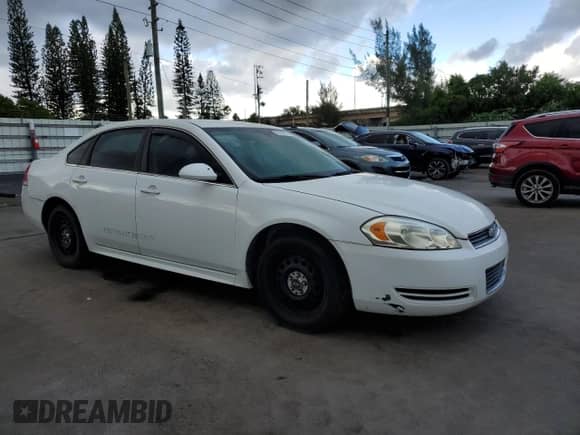 ✅ 2010 Chevrolet Impala Police Police • VIN: 2G1WD5EM0A1189349 • Lot: 81655435. Listed on Copart with 87,002 mi. Free auction sales archive from the USA and detailed vehicle history report at DreamBid. Image 4.