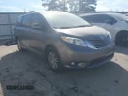 ✅ 2017 Toyota Sienna XLE Auto Access Seat • VIN: 5TDYZ3DC4HS781421 • Лот: 43154484. Опубликован ранее на IAAI с пробегом 153 222 миль. Бесплатный доступ к архиву аукционных продаж из США и подробный отчёт об истории автомобиля на DreamBid. Изображение 1.