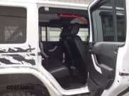 ✅ 2017 Jeep Wrangler Unlimited Rubicon Recon • VIN: 1C4BJWFG5HL512375 • Lot: 43458253. Wystawiony na IAAI z przebiegiem 94 648 mil. Bezpłatny archiwum sprzedaży aukcyjnych z USA i szczegółowy raport historii pojazdu na DreamBid. Zdjęcie 8.